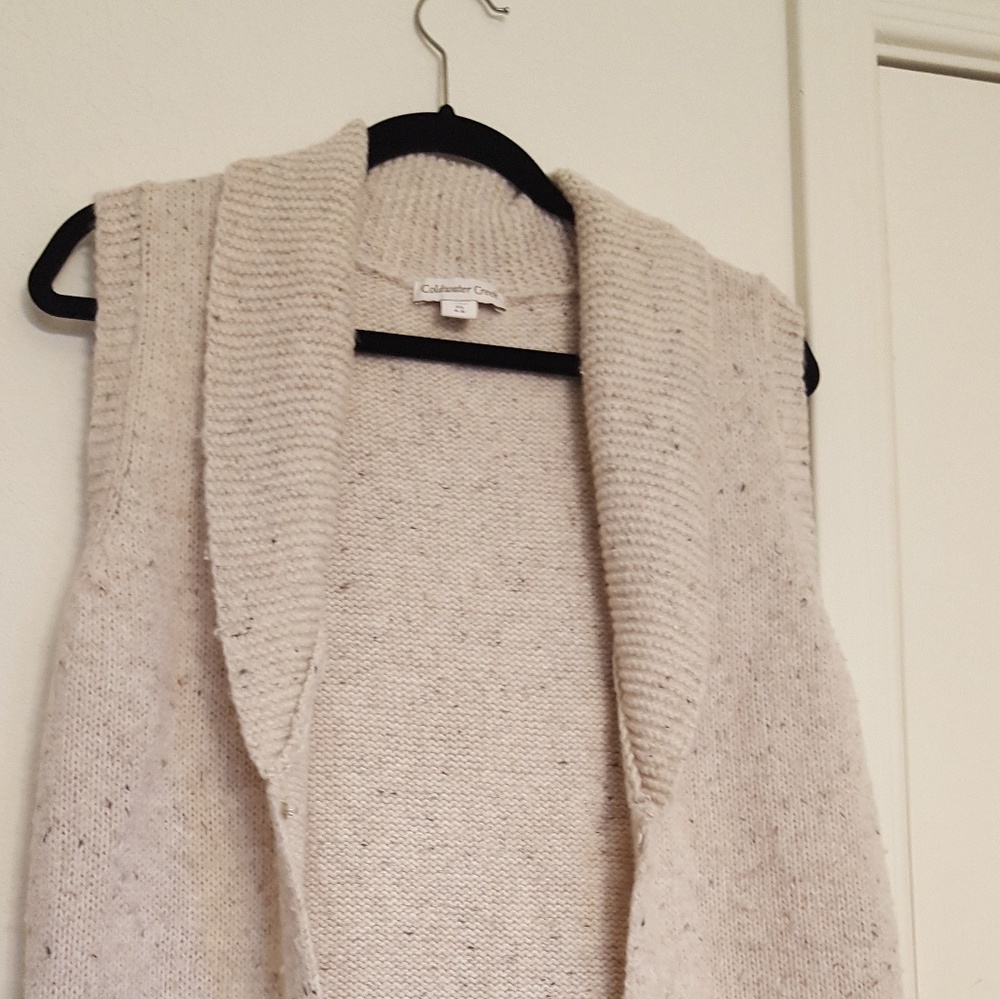 Knitted cream warm vest